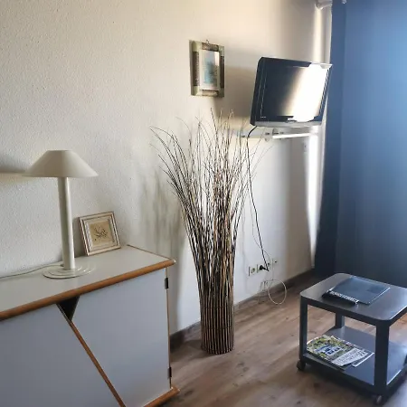 Gigaro Sylvabelle Sea Lounge Apartamento *