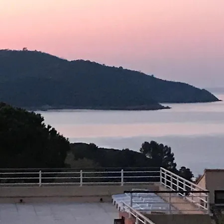 Gigaro Sylvabelle Sea Lounge Apartamento *